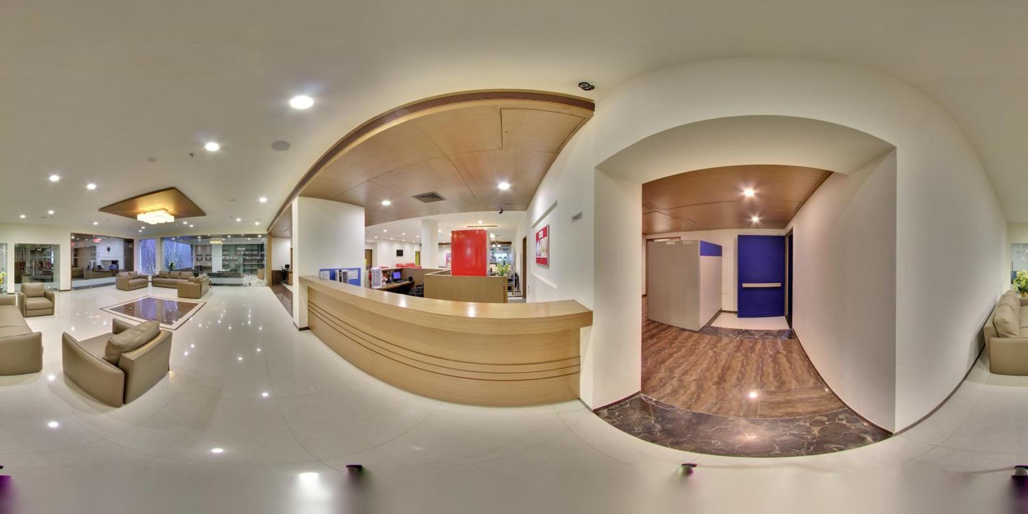 Narayani Heights, Ahmedabad Hotel Екстериор снимка
