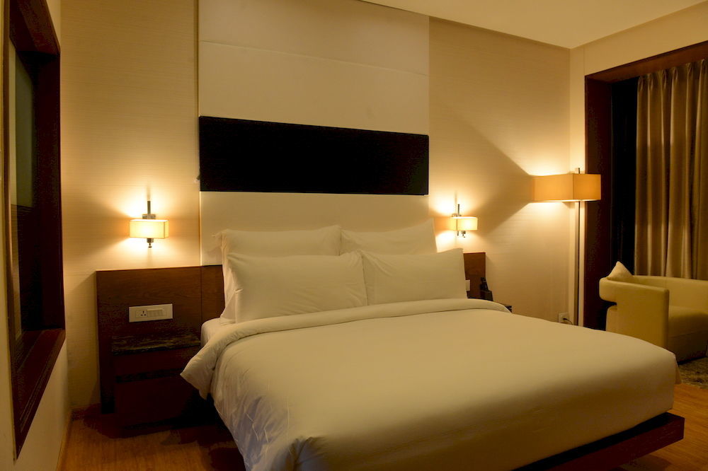 Narayani Heights, Ahmedabad Hotel Екстериор снимка
